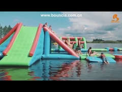 Bouncia Erfolgreicher Aufblasbarer Schwimmender Wasserpark Wasser-Inflatables